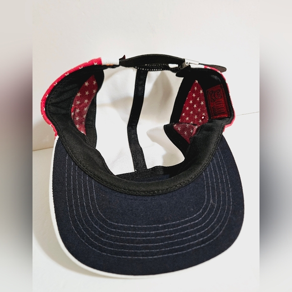 Entree LS Cap Red/White Navy Star Pattern Print Adjustable Buckle Hat - Picture 9 of 11